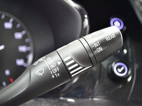 Used 2022 Buick Envision Preferred image 39