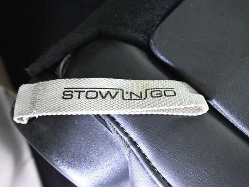 Used 2020 Chrysler Pacifica Limited image 16