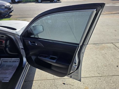 Used 2011 Subaru Impreza 2.5i image 22