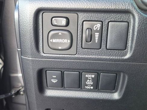 Used 2018 Toyota 4Runner SR5 RWD image 13