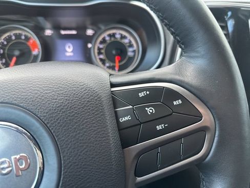 Used 2019 Jeep Cherokee Limited AWD/4WD image 26