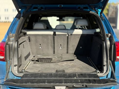 Used 2016 BMW X5 M image 12