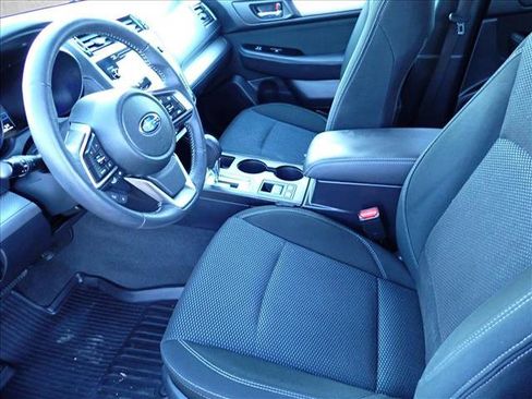 Used 2019 Subaru Outback 2.5i Premium image 12