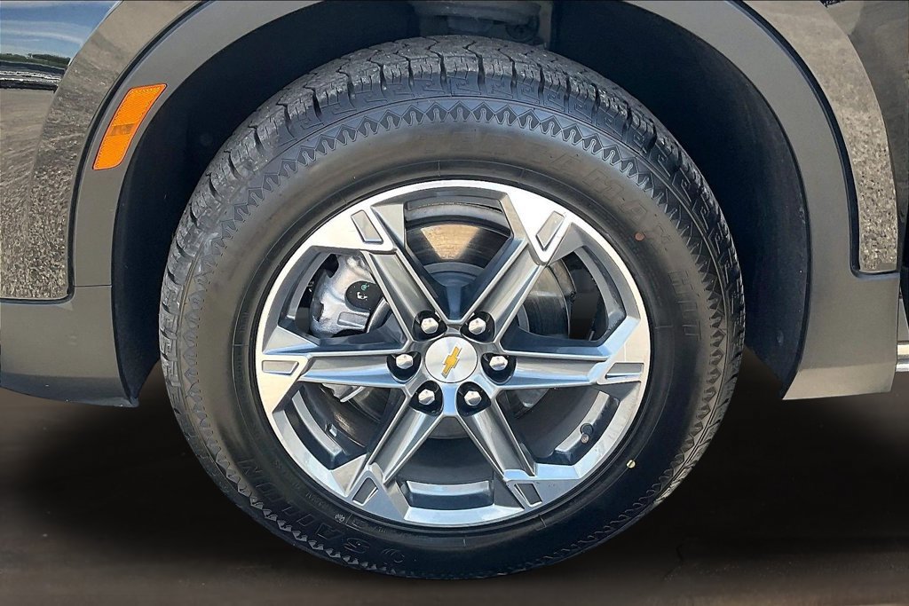 Used 2025 Chevrolet Blazer LT FWD image 33