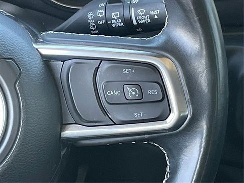 Used 2022 Jeep Wrangler Unlimited Sahara w/ Safety Group image 14