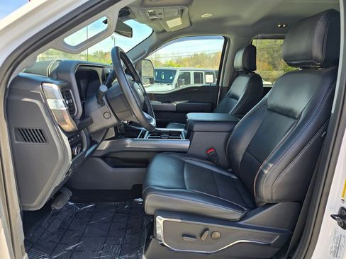 Used 2024 Ford F250 Lariat w/ Lariat Ultimate Package image 4