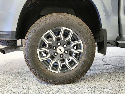 New 2026 Chevrolet Colorado Z71 w/ Technology Package AWD/4WD image 13