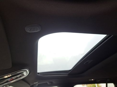 New 2025 Jeep Grand Cherokee Laredo w/ MOPAR Finishing Package image 7