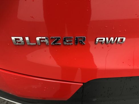 Used 2024 Chevrolet Blazer LT image 13