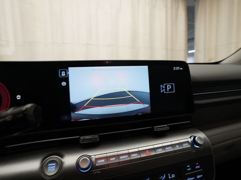 Used 2024 Hyundai Kona SEL AWD/4WD image 19