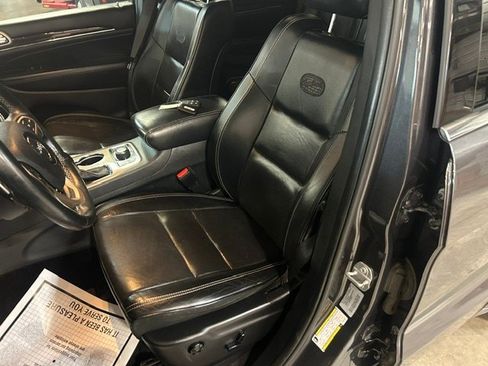 Used 2017 Jeep Grand Cherokee Overland AWD/4WD image 35