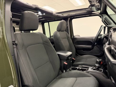 Used 2021 Jeep Wrangler Unlimited Sport image 52
