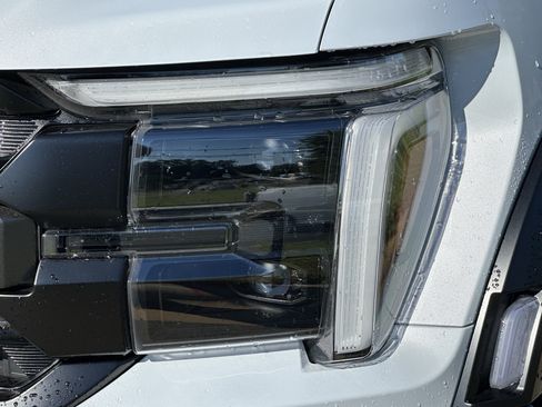 Used 2025 Ford F150 Raptor AWD/4WD image 12