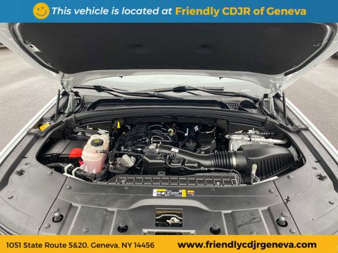 Used 2023 Jeep Grand Cherokee L Laredo image 20