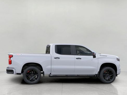 Used 2026 Chevrolet Silverado 1500 RST w/ Redline Edition AWD/4WD image 5