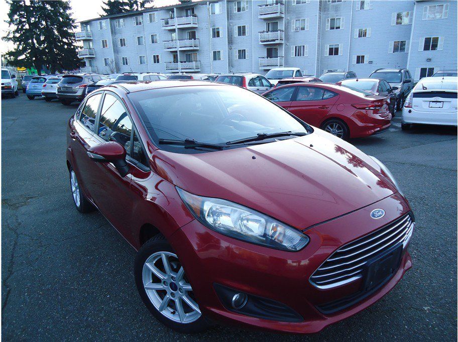 Used 2016 Ford Fiesta SE w/ Equipment Group 201A FWD image 4