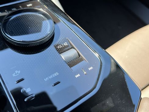 New 2026 BMW i5 eDrive40 w/ M Sport Package image 15