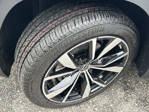 New 2026 Volkswagen Atlas SEL Premium R-Line image 11