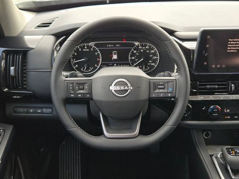 New 2026 Nissan Pathfinder SV AWD/4WD image 15
