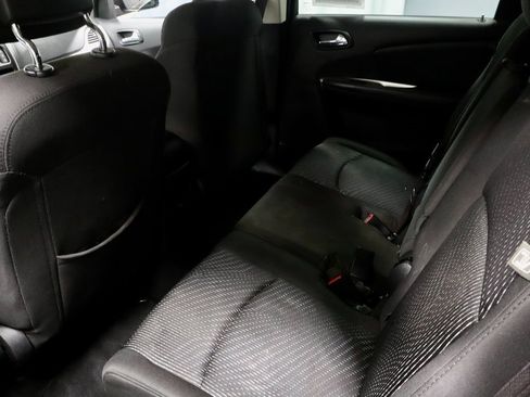 Used 2015 Dodge Journey American Value Package w/ Flexible Seating Group image 19