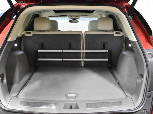 Used 2022 Cadillac XT5 Premium Luxury image 27