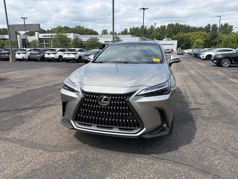 Used 2024 Lexus NX 350 AWD w/ Vision Package image 9