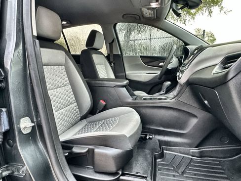 Used 2020 Chevrolet Equinox LT image 9