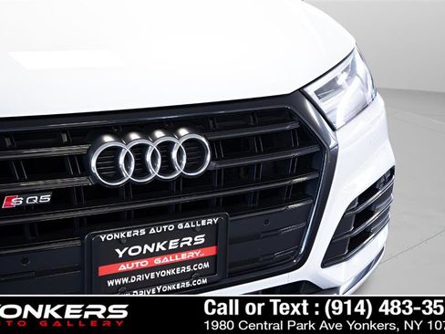 Used 2020 Audi SQ5 Premium Plus w/ Premium Plus Package image 59