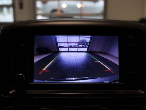 Used 2019 Dodge Grand Caravan SXT image 18