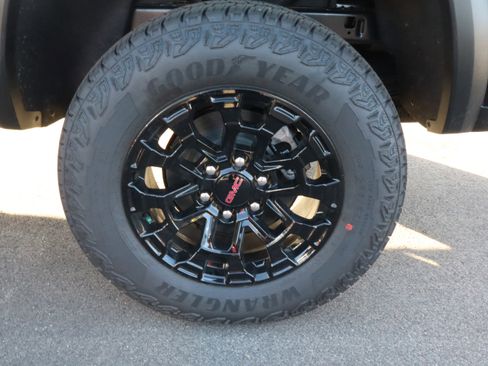 New 2026 GMC Canyon Elevation w/ Convenience Package image 20