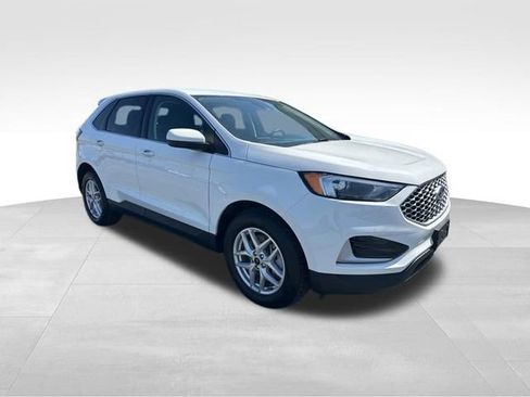 Used 2024 Ford Edge SEL image 30