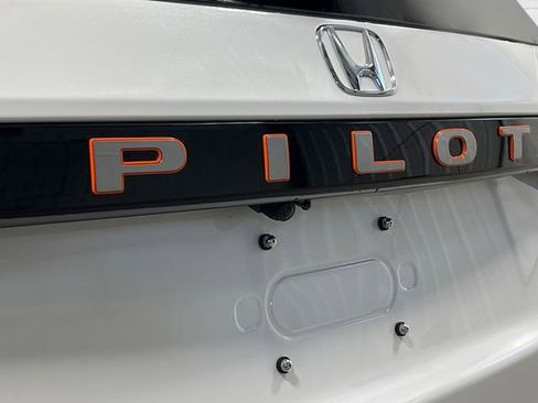 New 2026 Honda Pilot TrailSport image 11