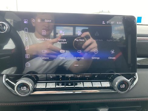 New 2025 Chevrolet Colorado Z71 image 16