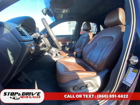 Used 2015 Audi Q3 2.0T Prestige w/ Prestige Package image 10