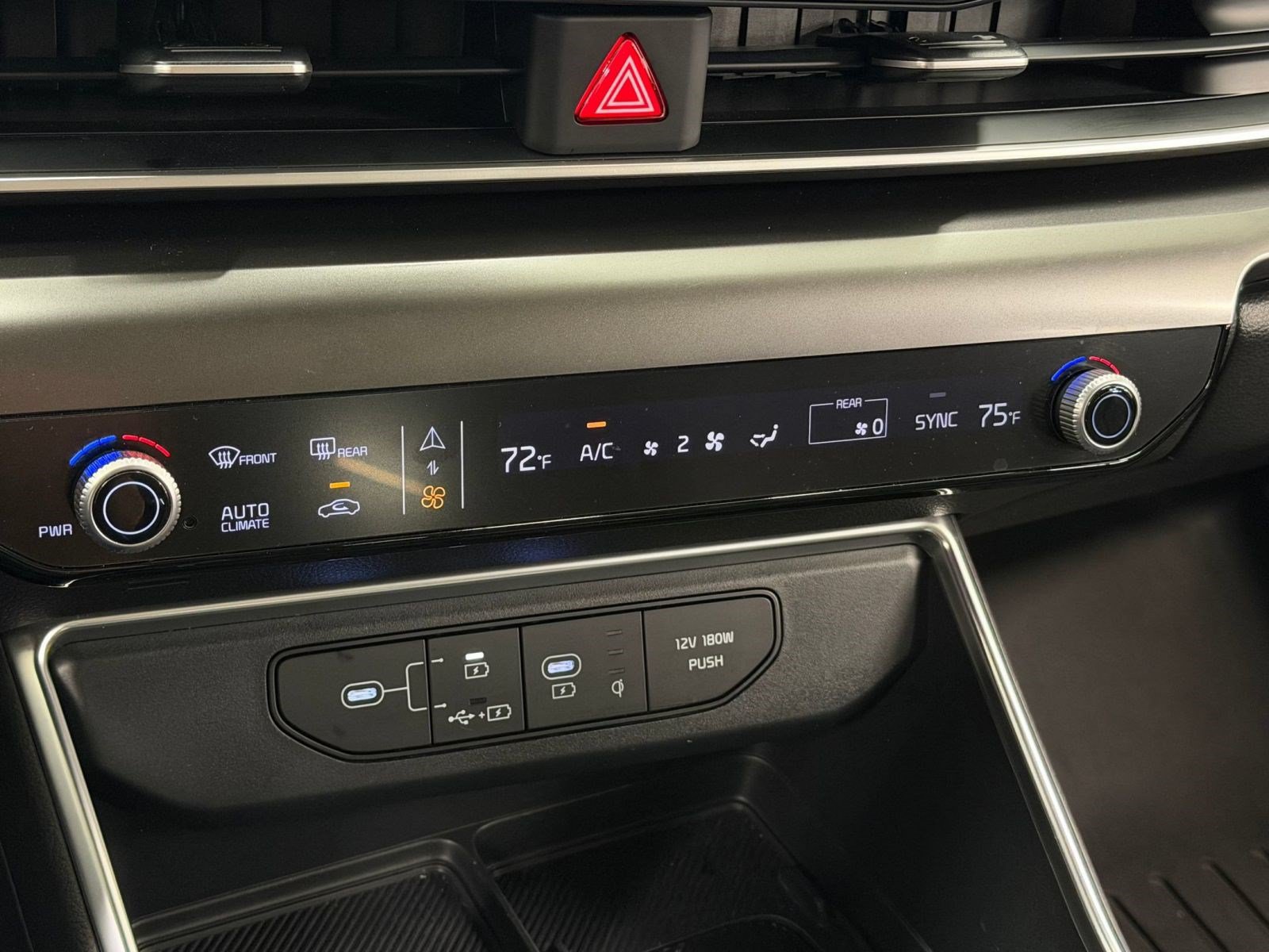 Used 2025 Kia Carnival SX Prestige FWD image 18