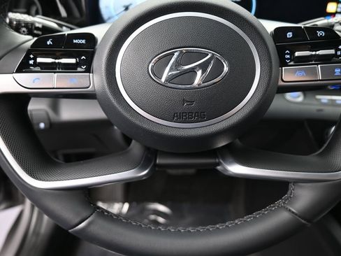 Used 2023 Hyundai Elantra Limited w/ Cargo Package image 33