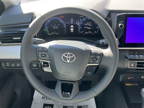 New 2026 Toyota Camry XLE image 30