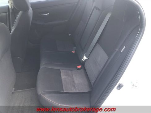 Used 2021 Nissan Sentra SR FWD image 17