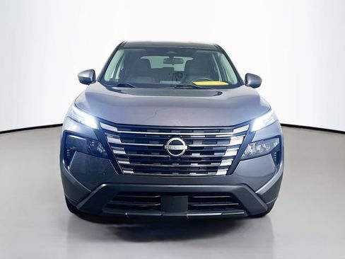 Used 2024 Nissan Rogue SV FWD image 2
