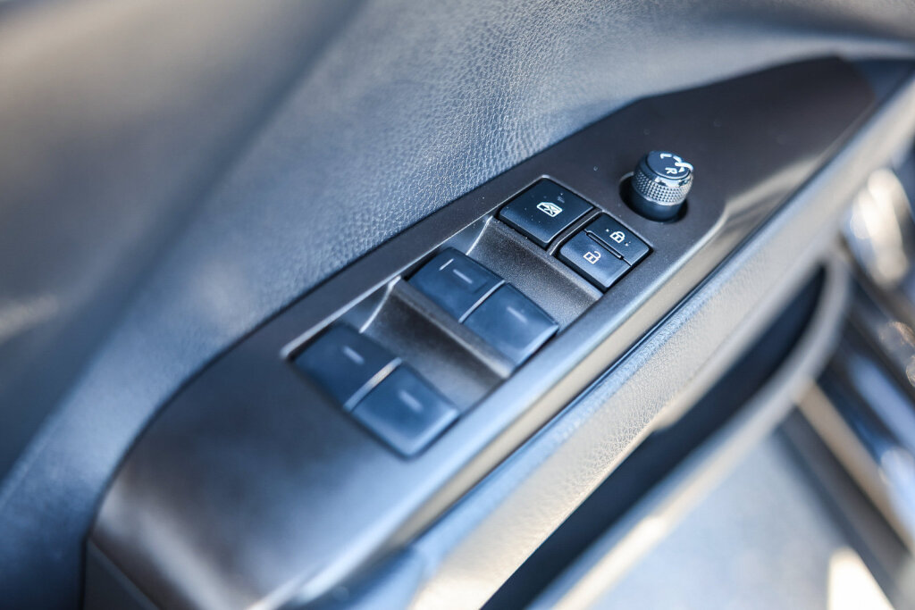Certified 2024 Toyota Camry SE FWD image 9