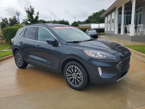 Used 2022 Ford Escape Titanium w/ Titanium Premium Package FWD image 8