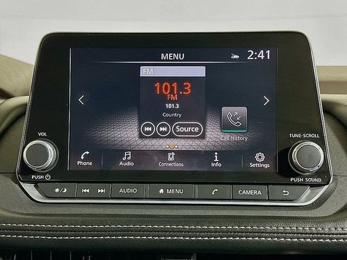 Used 2023 Nissan Rogue SV FWD image 14