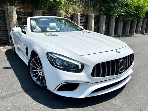 Used 2017 Mercedes-Benz SL 550 image 5