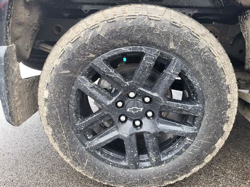 Used 2023 Chevrolet Silverado 1500 Custom image 13