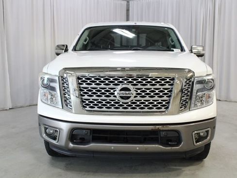Used 2017 Nissan Titan Platinum Reserve AWD/4WD image 37