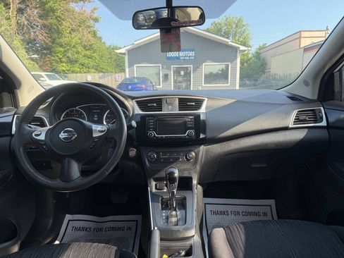 Used 2017 Nissan Sentra SV FWD image 25