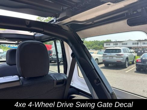 Used 2023 Jeep Wrangler Unlimited w/ Sun & Screen Package AWD/4WD image 40