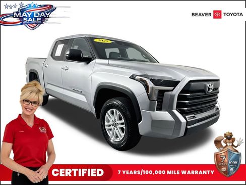 Used 2025 Toyota Tundra SR5 w/ SR5 Premium Package AWD/4WD image 1