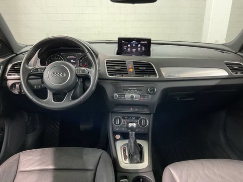 Used 2017 Audi Q3 2.0T Premium Plus w/ Premium Plus Package AWD/4WD image 5