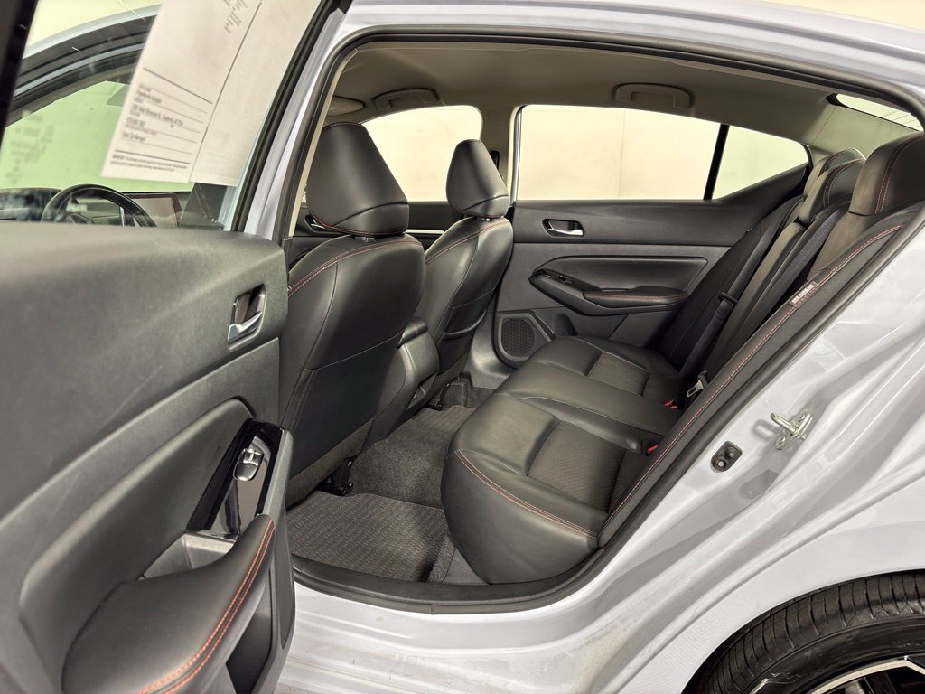 Used 2025 Nissan Altima 2.5 SR FWD image 27